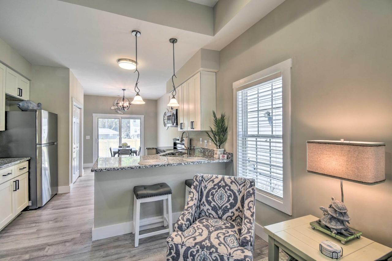 Ocean Isle Beach Home With Shared Lanai And Grill Extérieur photo