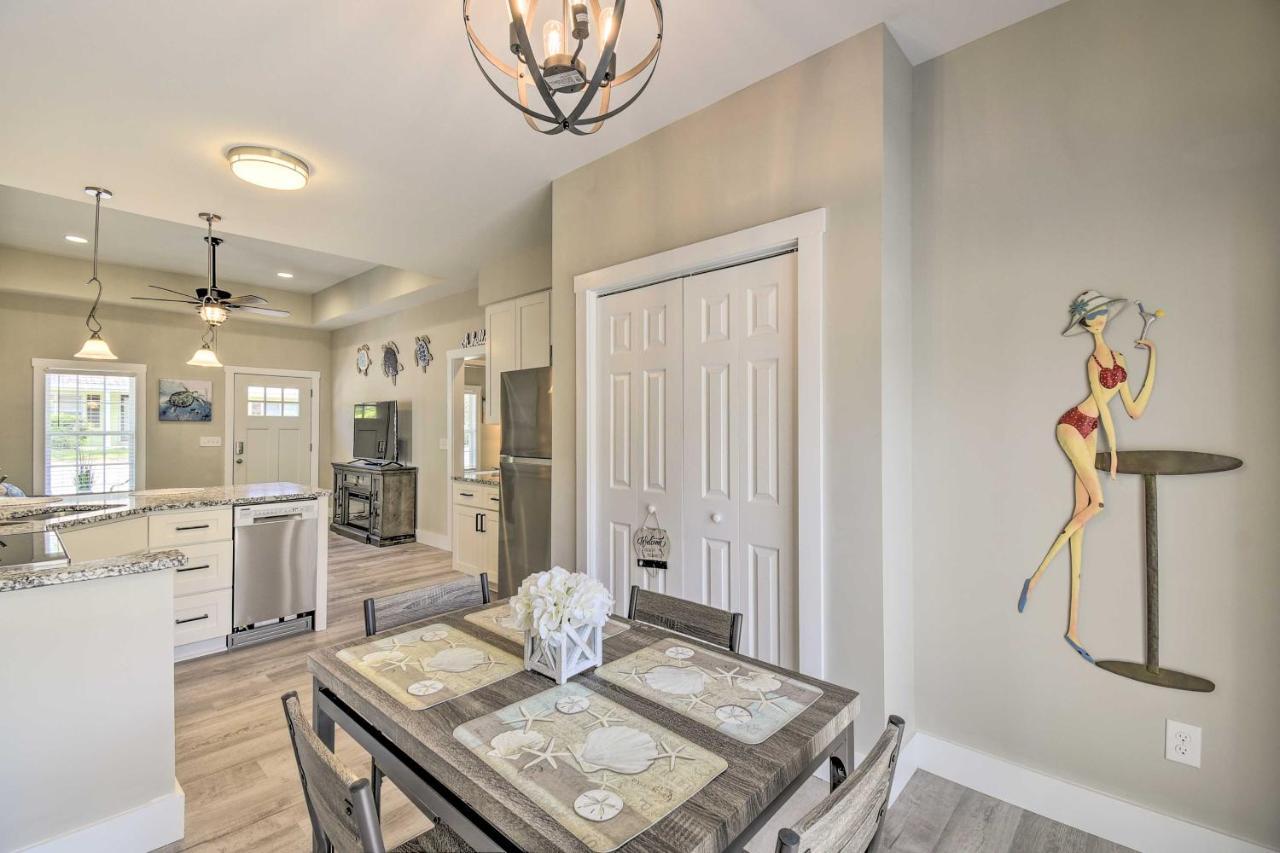 Ocean Isle Beach Home With Shared Lanai And Grill Extérieur photo